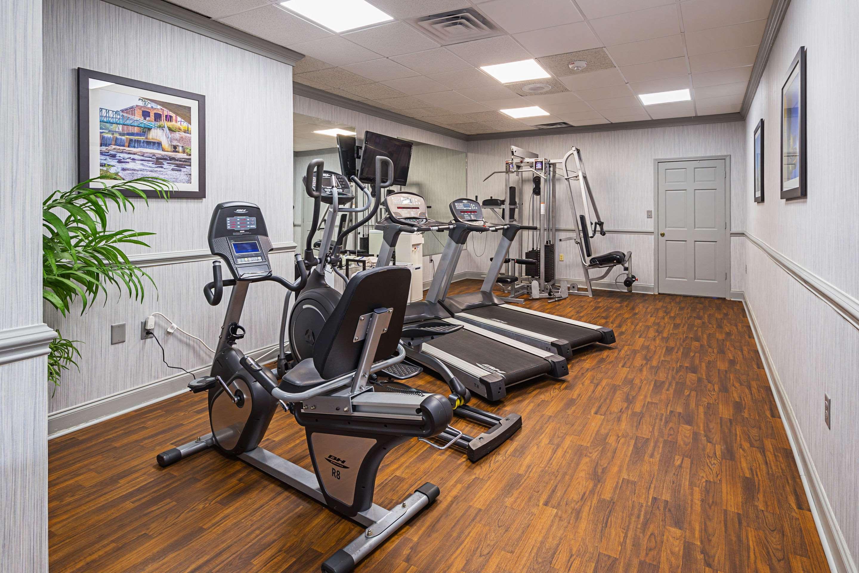 Quality Inn & Suites Greenville - Haywood Mall Bagian luar foto