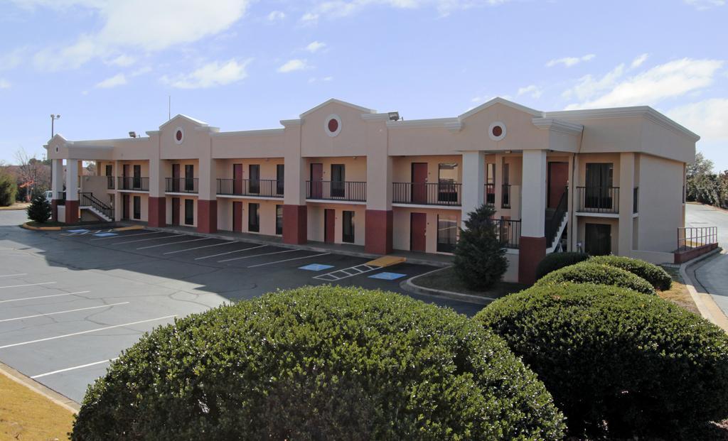 Quality Inn & Suites Greenville - Haywood Mall Bagian luar foto