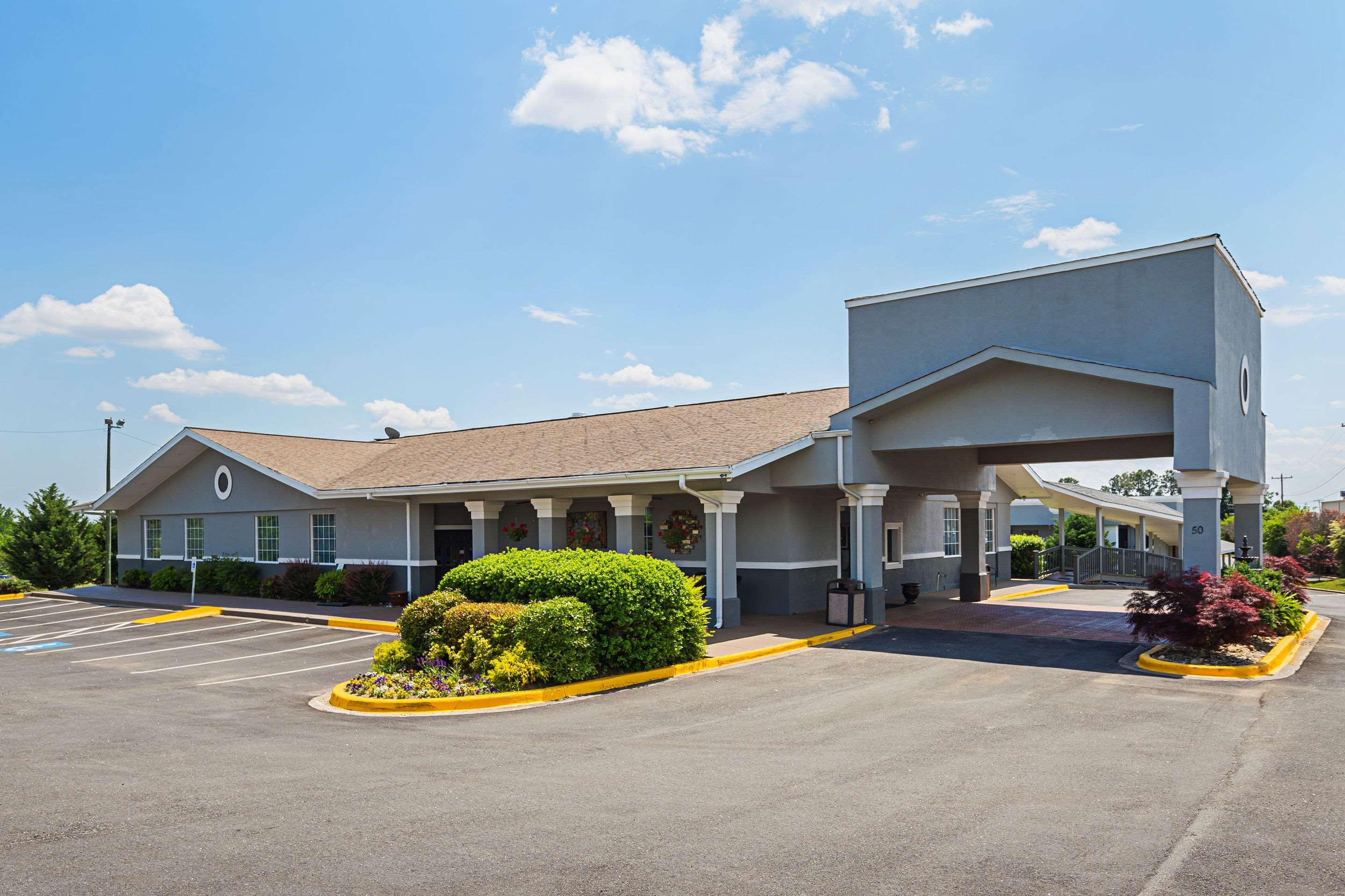 Quality Inn & Suites Greenville - Haywood Mall Bagian luar foto