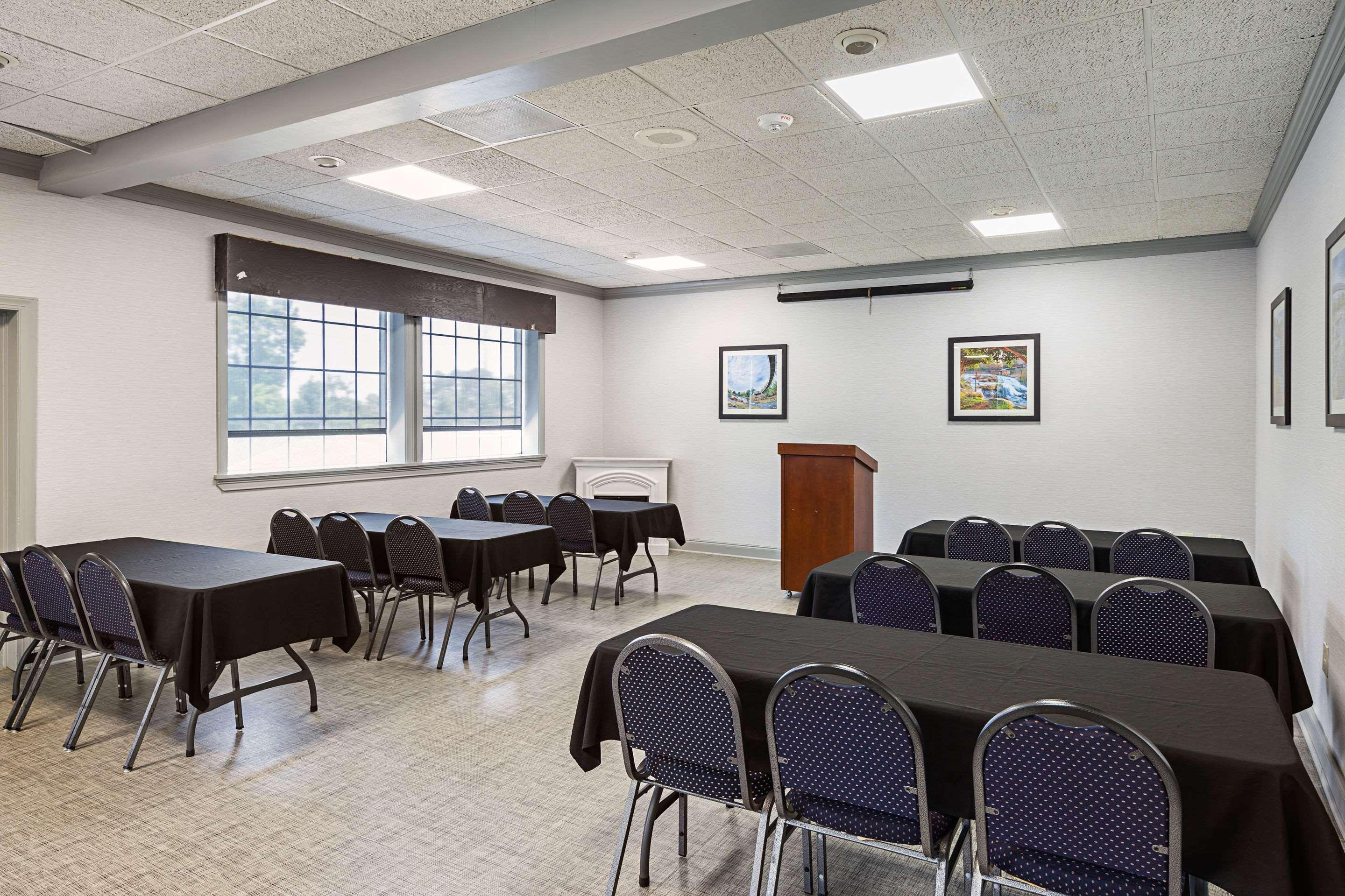 Quality Inn & Suites Greenville - Haywood Mall Bagian luar foto