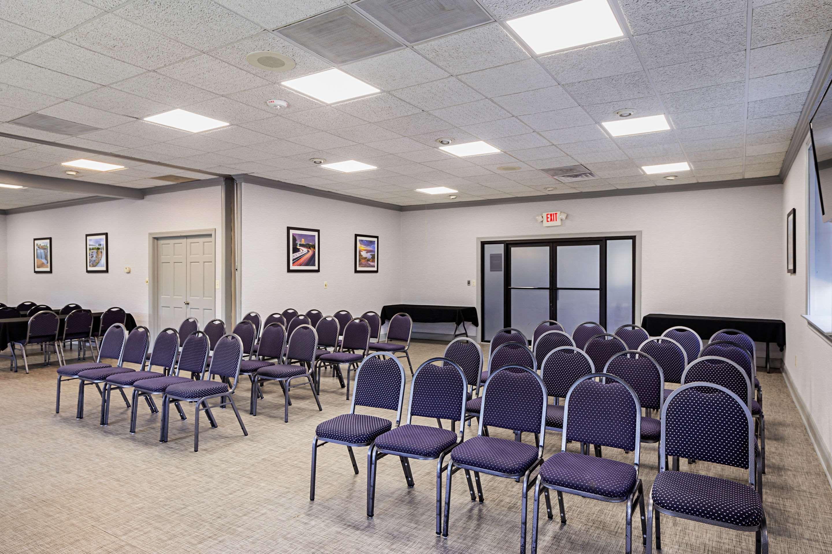 Quality Inn & Suites Greenville - Haywood Mall Bagian luar foto