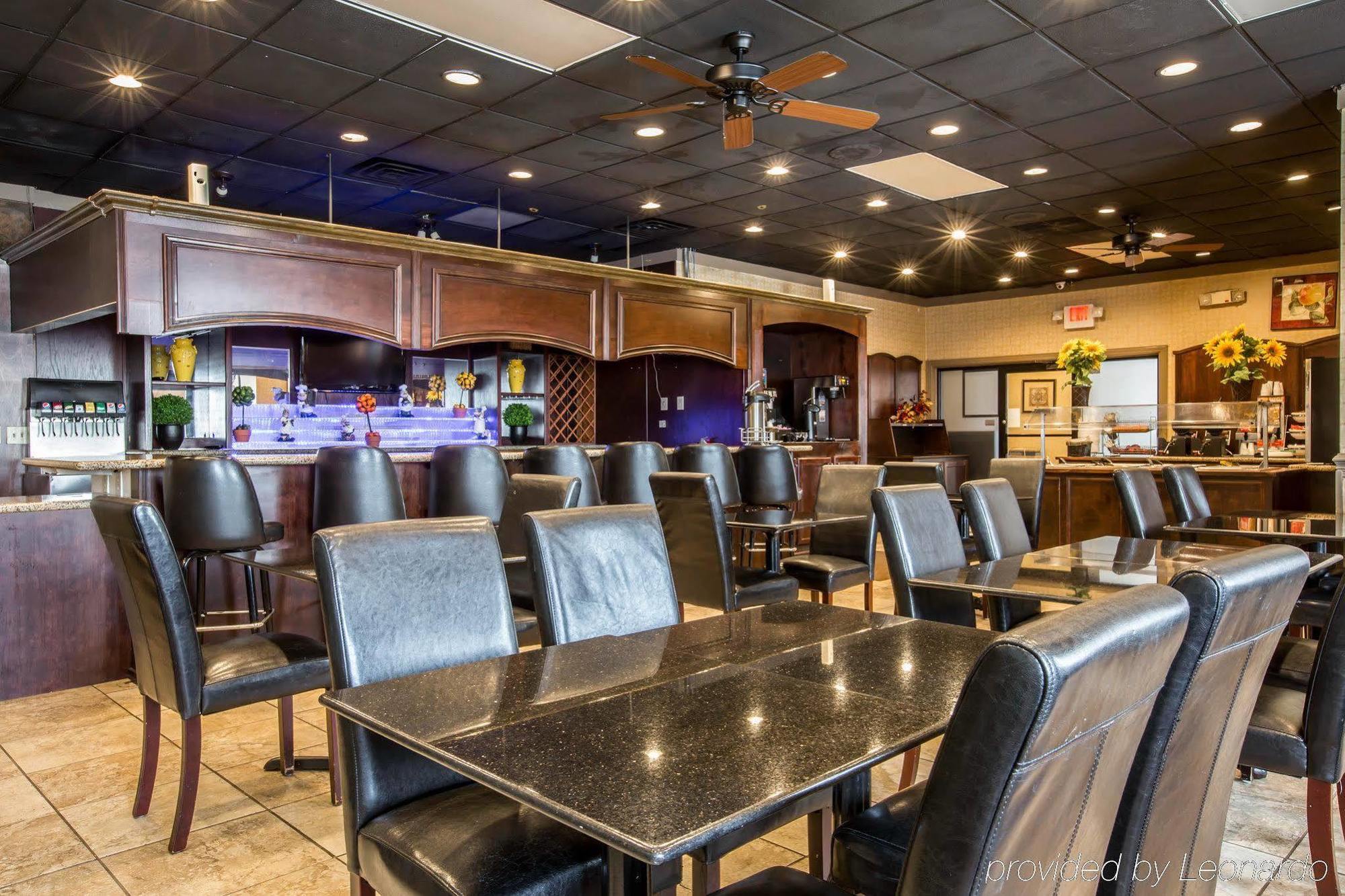 Quality Inn & Suites Greenville - Haywood Mall Bagian luar foto